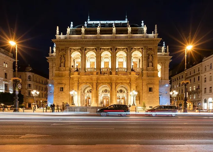 Centrum Opera Luxury Apartment With Free Garage