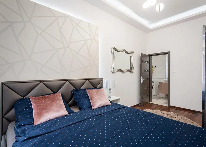 Centrum Opera Luxury Apartment With Free Garage