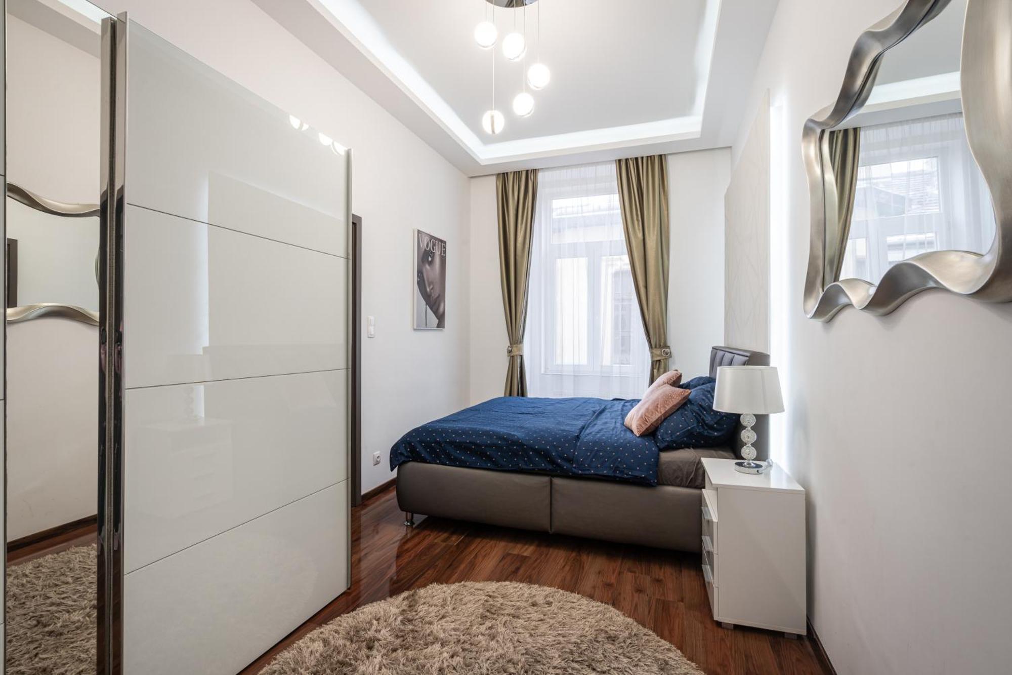 Centrum Opera Luxury With Free Garage