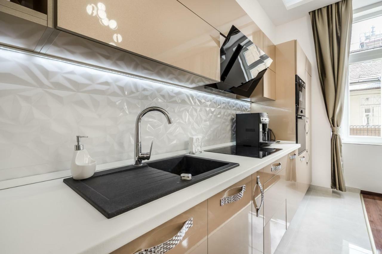 Appartement Centrum Opera Luxury With Free Garage
